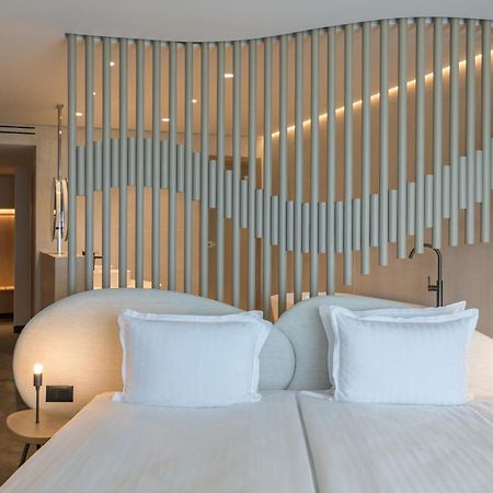 Ensana Aquahouse Hotel Szent Konstantin és Elena Kültér fotó A room at the hotel