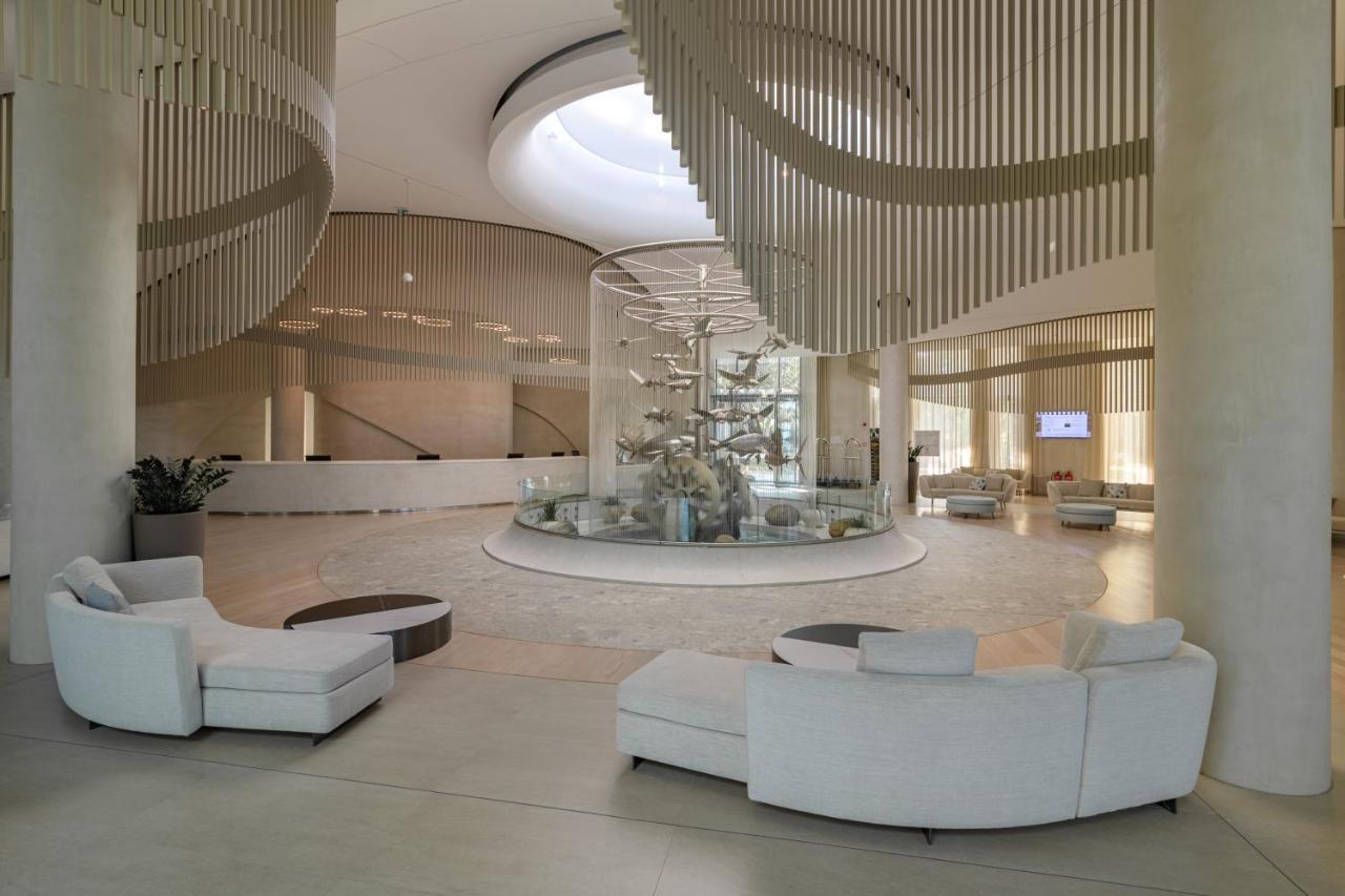 Ensana Aquahouse Hotel Szent Konstantin és Elena Kültér fotó The lobby of the hotel