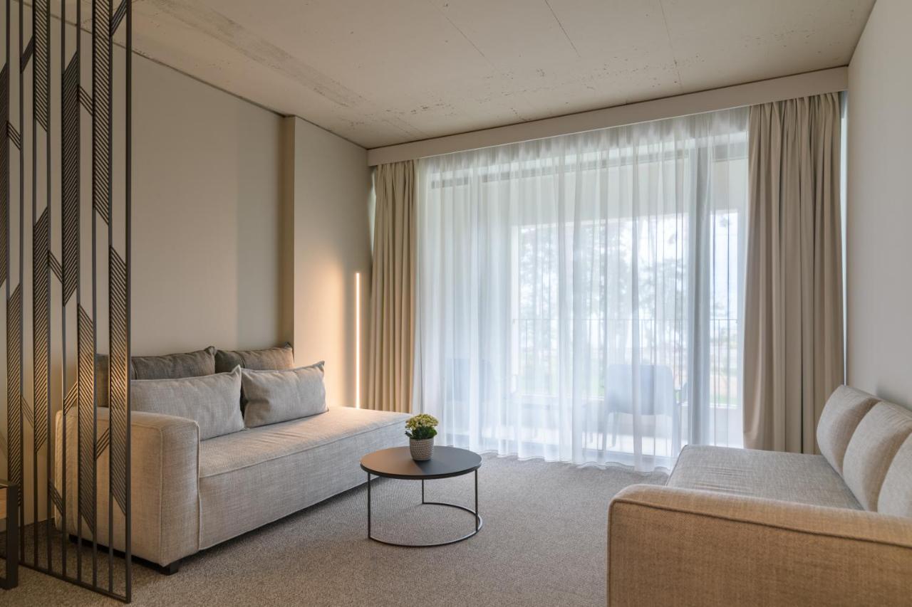 Ensana Aquahouse Hotel Szent Konstantin és Elena Kültér fotó A living room at the Hotel