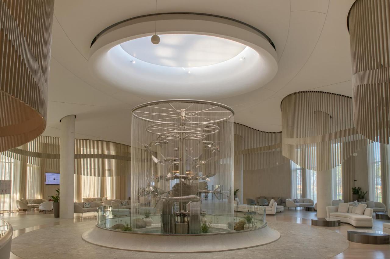 Ensana Aquahouse Hotel Szent Konstantin és Elena Kültér fotó The lobby of the hotel